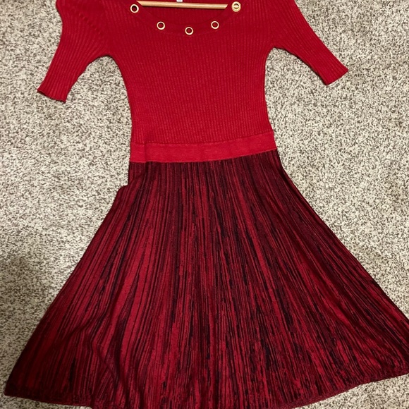 Candie’s Red Sweater Mini Dress— Size XS - Picture 4 of 9